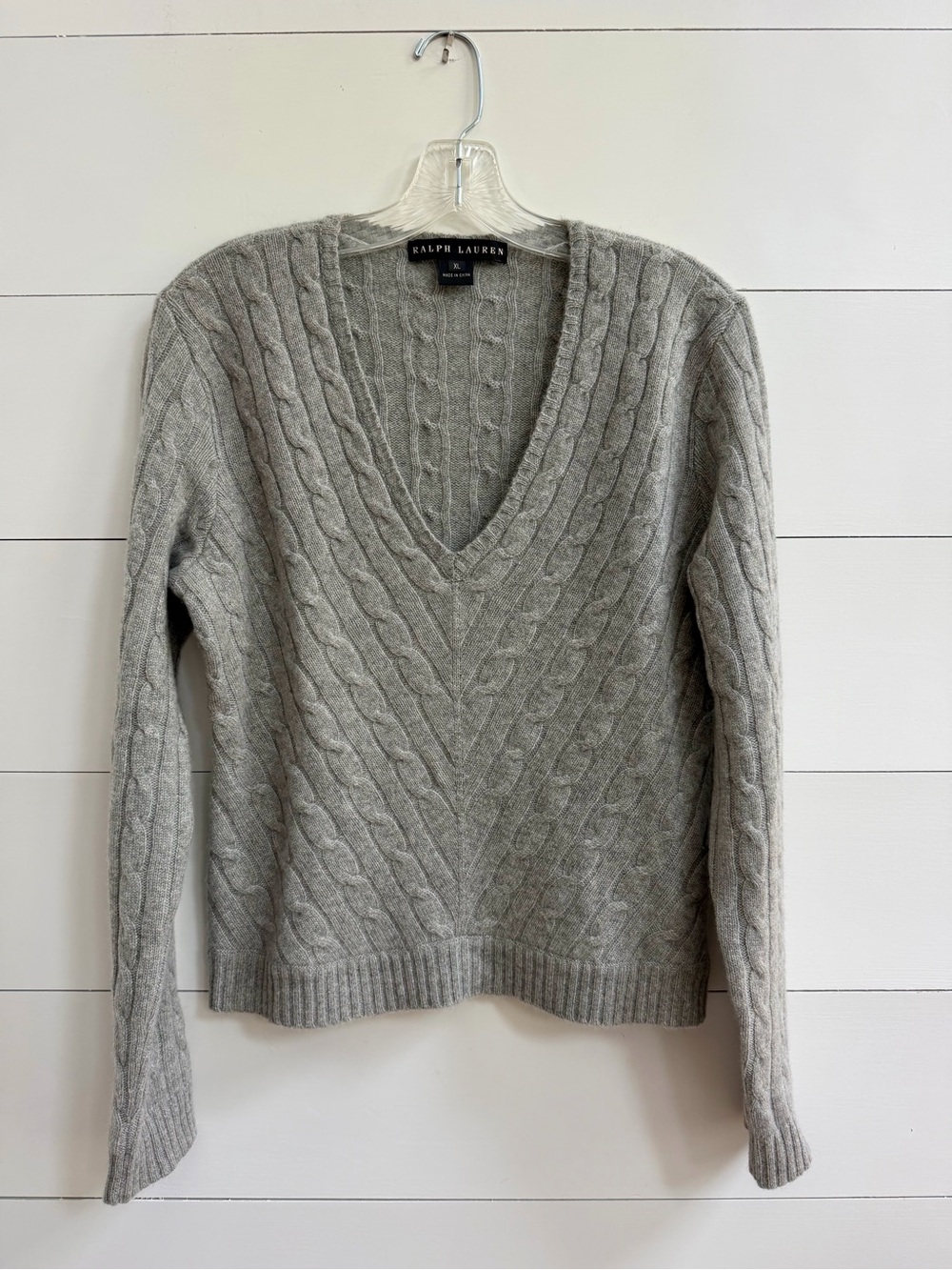 Ralph Lauren Black Label 100% Cashmere Cable Knit V Neck Sweater